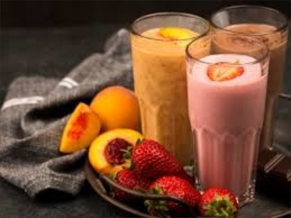  Aprende a preparar tres deliciosos licuados refrescantes para el verano y que te ayudarán a ganar masa muscular